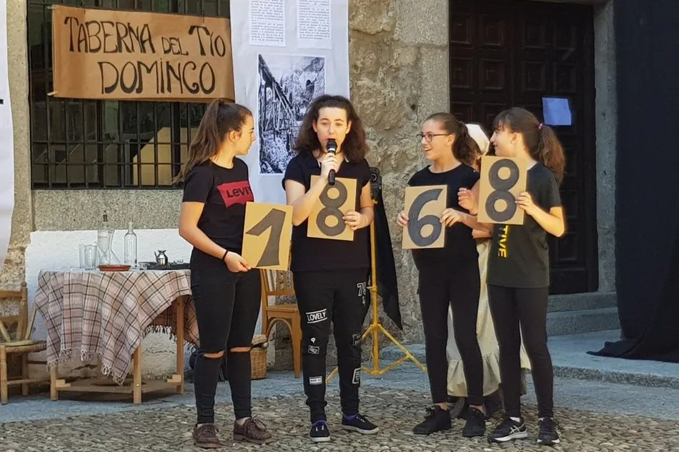 Foto 2 - La recreaci&oacute;n hist&oacute;rica de 1868 del Instituto Ram&oacute;n Olleros, candidata a ganar el Premio Acci&oacute;n ...