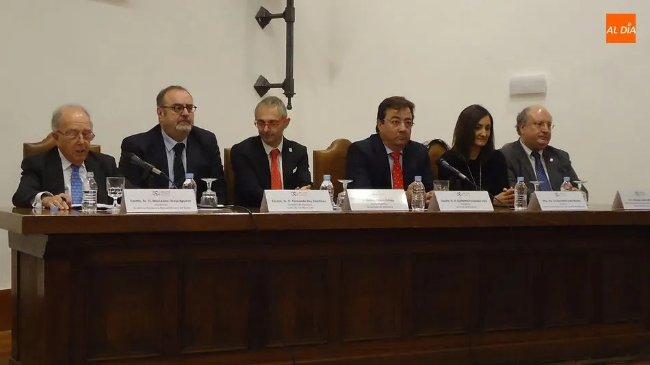 Foto 4 - Defensa de los valores europeos en el homenaje a Mu&ntilde;oz Torrero en la Universidad de Salamanca
