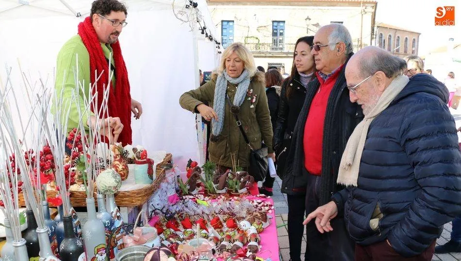 El Mercadillo Navideño se desarrollará este sábado en la Plaza de España / Archivo