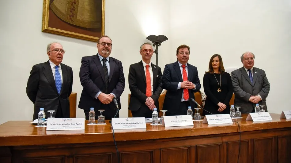 Homenaje a Diego Muñoz Torrero en la Universidad de Salamanca