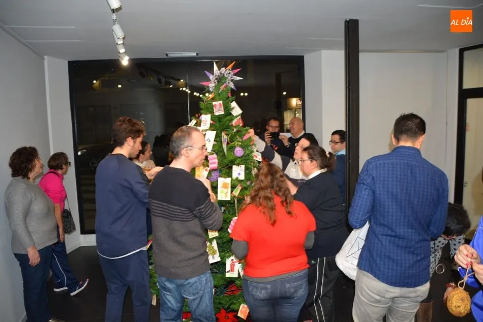 Foto 10 - La creatividad de AVIVA llena&nbsp;de Navidad La Calcograf&iacute;a  