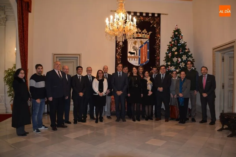 Foto 8 - El Ayuntamiento reconoce a 15 nuevos &lsquo;embajadores&rsquo; por organizar&nbsp; importantes congresos en...