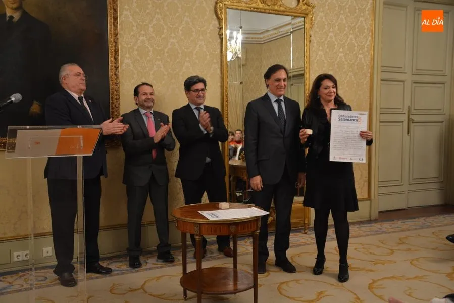 Foto 3 - El Ayuntamiento reconoce a 15 nuevos &lsquo;embajadores&rsquo; por organizar&nbsp; importantes congresos en...