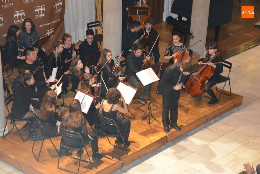 Foto 3 - La&nbsp;Joven Orquesta Sinf&oacute;nica &lsquo;Antonio Machado&rsquo; se luce en el Casino  