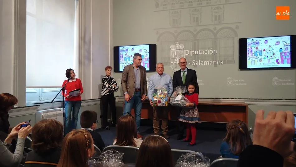 Foto 5 - La Diputaci&oacute;n y Feltrero entregan los premios del IV Concurso de Dibujo Infantil de Postales...