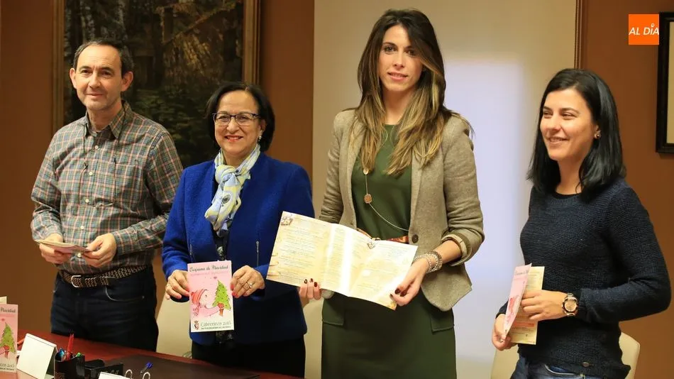 Tito Martín, Lourdes Villoria, Carmen García y Silvia Martín, en la presentación del programa de Navidad. Foto: Alberto Martín