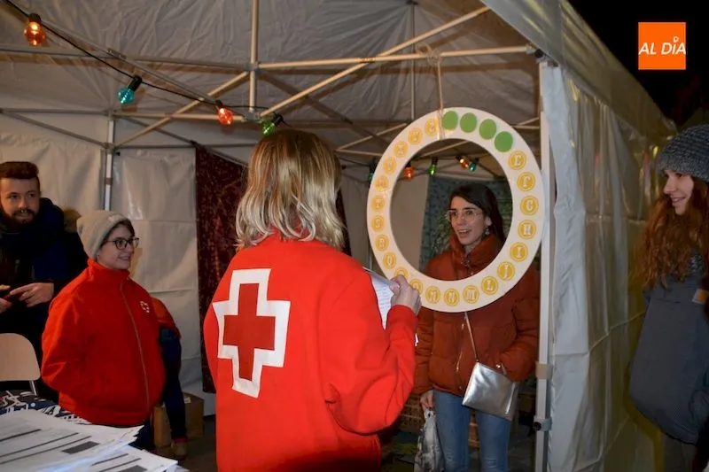 Foto 6 - Un dispositivo especial de Cruz Roja atender&aacute; durante toda la noche las posibles emergencias