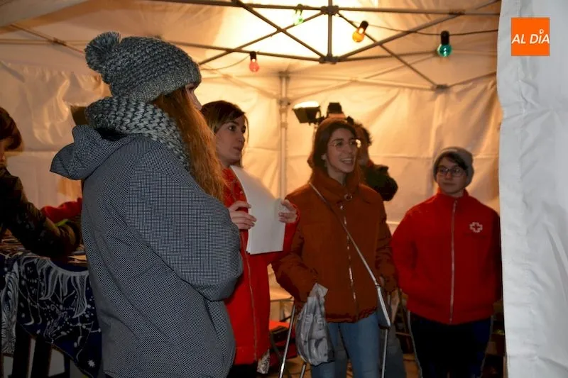 Foto 5 - Un dispositivo especial de Cruz Roja atender&aacute; durante toda la noche las posibles emergencias