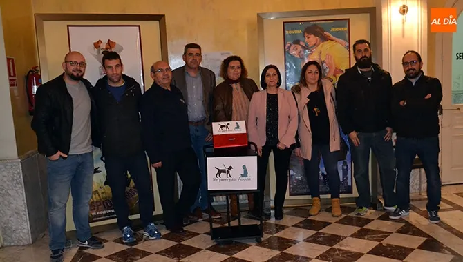 Cinco localidades se unen dentro del movimiento social Un perro para Ainhora presentado en el Teatro Calderón