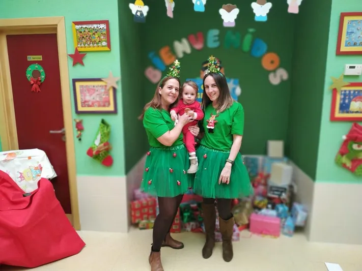 Foto 8 - El CEIP Gloria Fuertes organiza una animada fiesta para dar la bienvenida a la Navidad