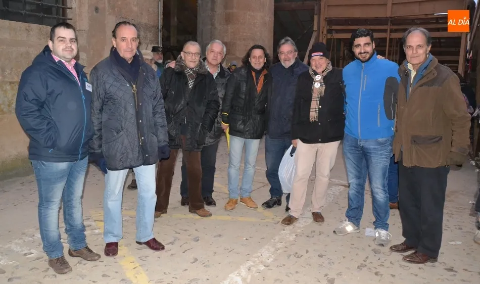 El doctor Enrique Crespo, a la derecha, con parte del equipo con el que contó en el último Carnaval