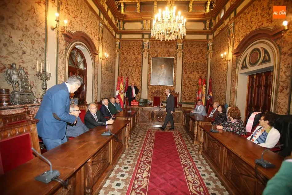 Foto 5 - Emotivo homenaje de la Diputaci&oacute;n a sus trabajadores jubilados