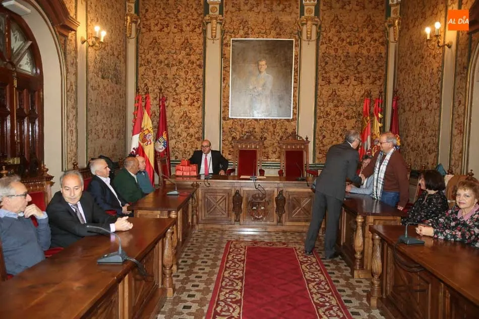 Foto 4 - Emotivo homenaje de la Diputaci&oacute;n a sus trabajadores jubilados