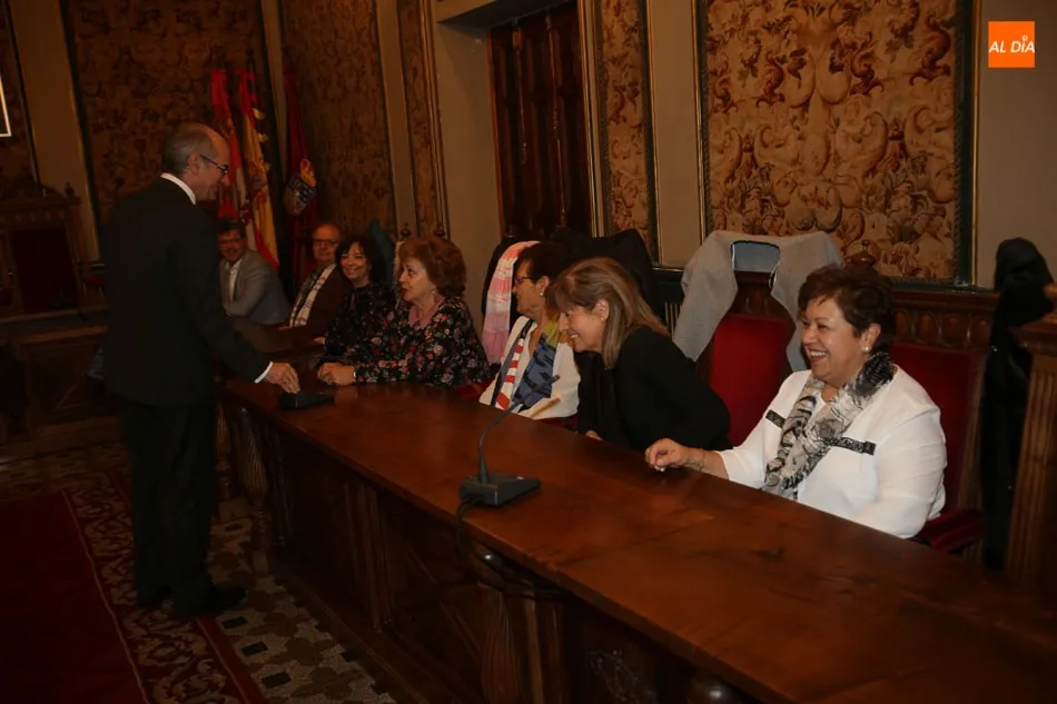 Foto 2 - Emotivo homenaje de la Diputaci&oacute;n a sus trabajadores jubilados