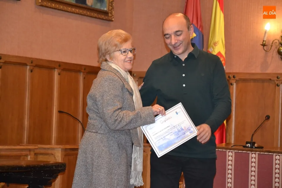Foto 11 - Entregados los diplomas de los cursos de inform&aacute;tica, que han contado con 67 alumnos  