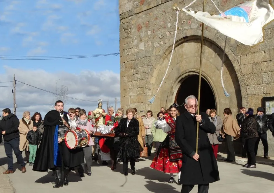 Foto 9 - Pelabravo se vuelca con sus fiestas patronales de Santa Luc&iacute;a  