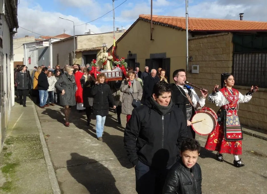 Foto 5 - Pelabravo se vuelca con sus fiestas patronales de Santa Luc&iacute;a  