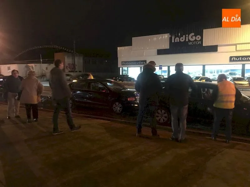 Foto 6 - Varios coches involucrados en un accidente en el pol&iacute;gono Los Villares