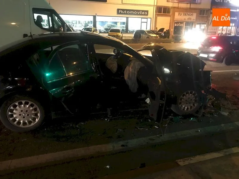 Foto 5 - Varios coches involucrados en un accidente en el pol&iacute;gono Los Villares