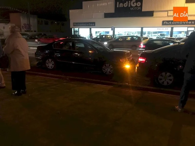 Foto 3 - Varios coches involucrados en un accidente en el pol&iacute;gono Los Villares