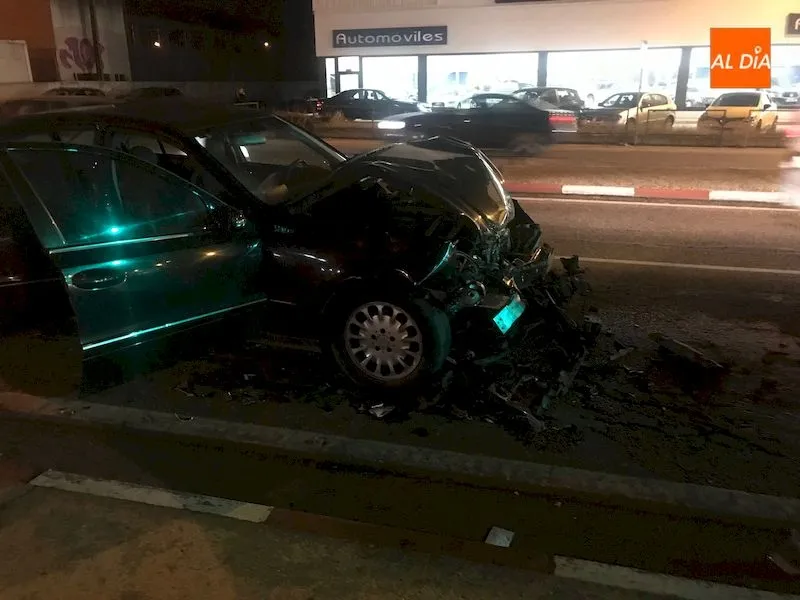 Foto 2 - Varios coches involucrados en un accidente en el pol&iacute;gono Los Villares