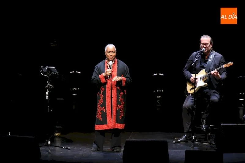 Barbara Hendricks inunda el CAEM con su prodigiosa voz
