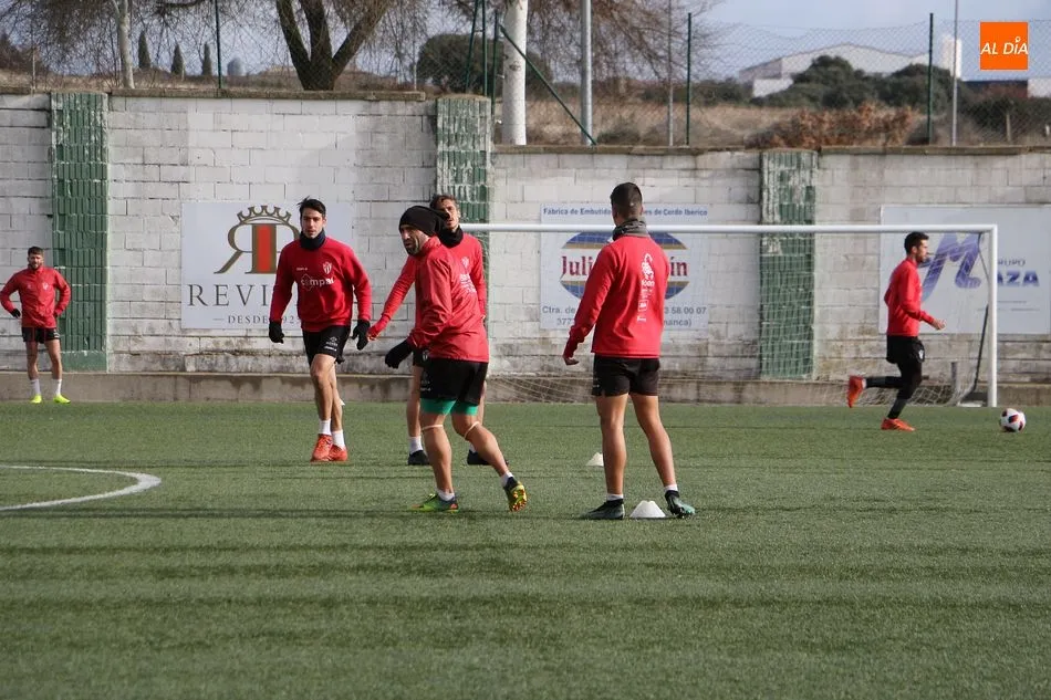 Foto 2 - El CD Guijuelo busca recuperar el tono ganador en casa frente al Navalcarnero