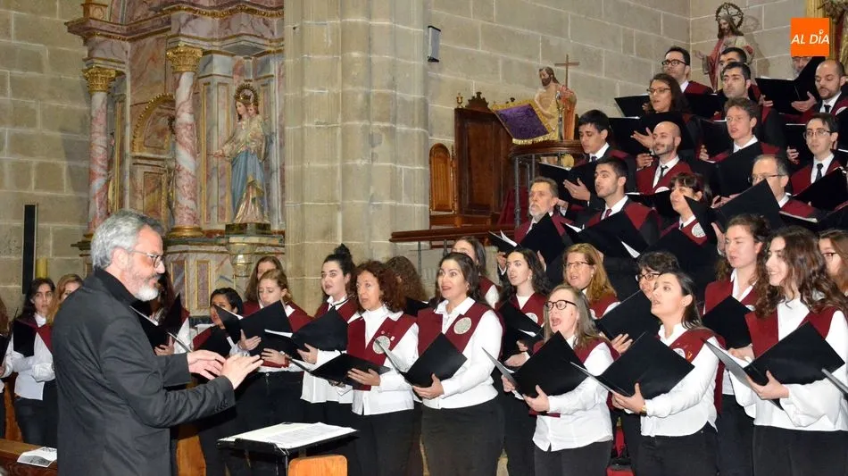 Foto 4 - Villancicos populares de Espa&ntilde;a e Iberoam&eacute;rica en el Concierto de Navidad de Lumbrales
