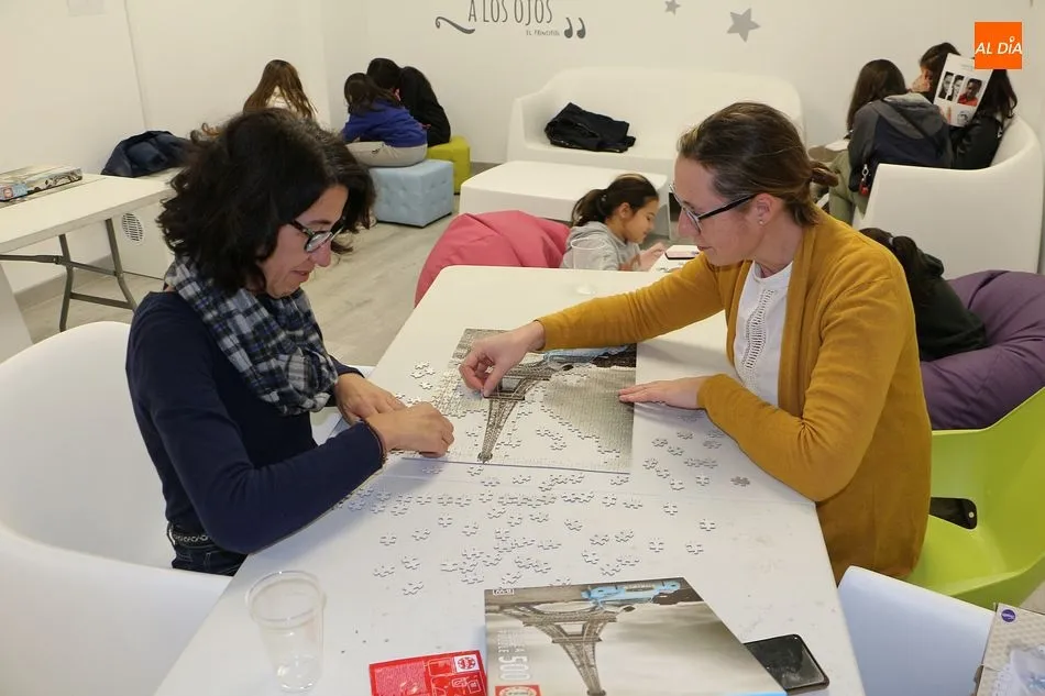 Foto 6 - Guijuelo Joven vive un ajetreado fin de semana con el concurso de puzles