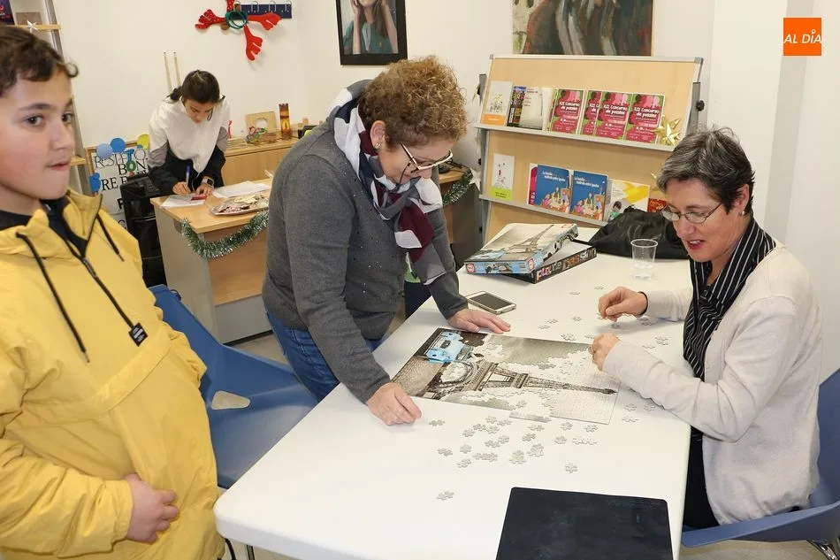Foto 3 - Guijuelo Joven vive un ajetreado fin de semana con el concurso de puzles