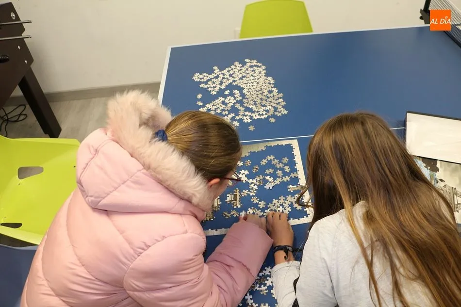 Foto 2 - Guijuelo Joven vive un ajetreado fin de semana con el concurso de puzles