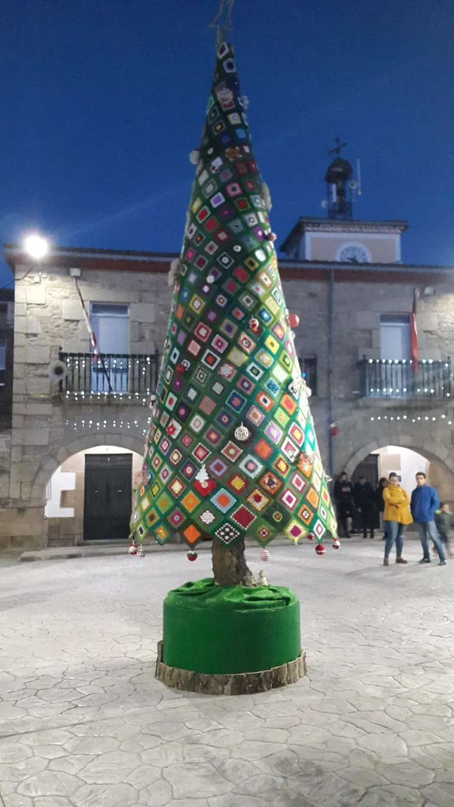 Foto 3 - Barruecopardo vive su II Matanza Tradicional con cinco matanceros de honor  