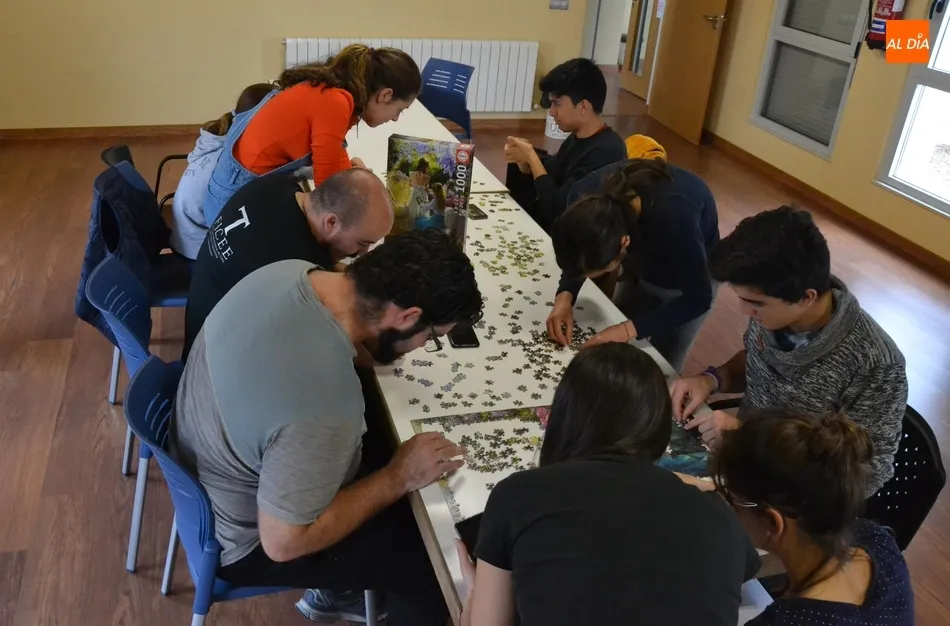 Foto 8 - Ciudad Rodrigo debuta en el Concurso Provincial de Puzzles  