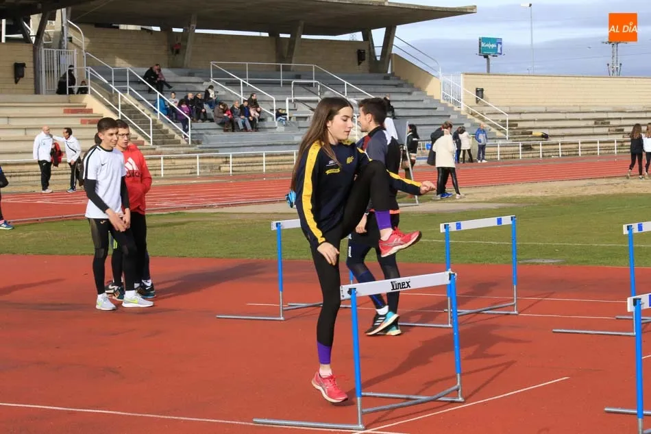 Foto 11 - El Club Caja Rural Atl&eacute;tico de Salamanca presenta su escuela de atletismo para la nueva temporada