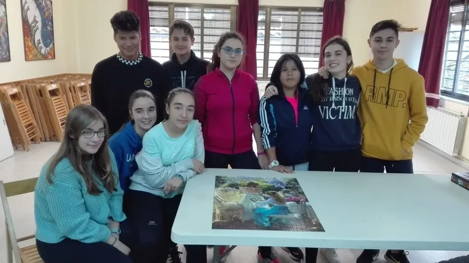 Foto 7 - El equipo de j&oacute;venes de Pedrosillo de Alba vuelve a ganar el Concurso Provincial de Puzzles  