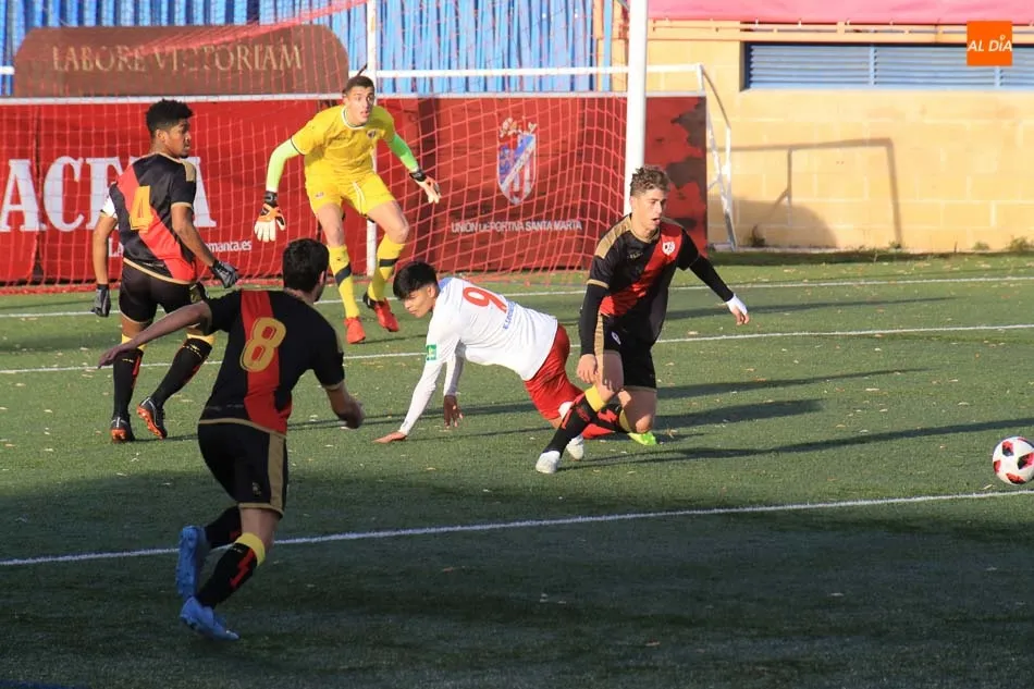 Foto 11 - El Santa Marta logra un meritorio punto ante el Rayo Vallecano (1-1)  