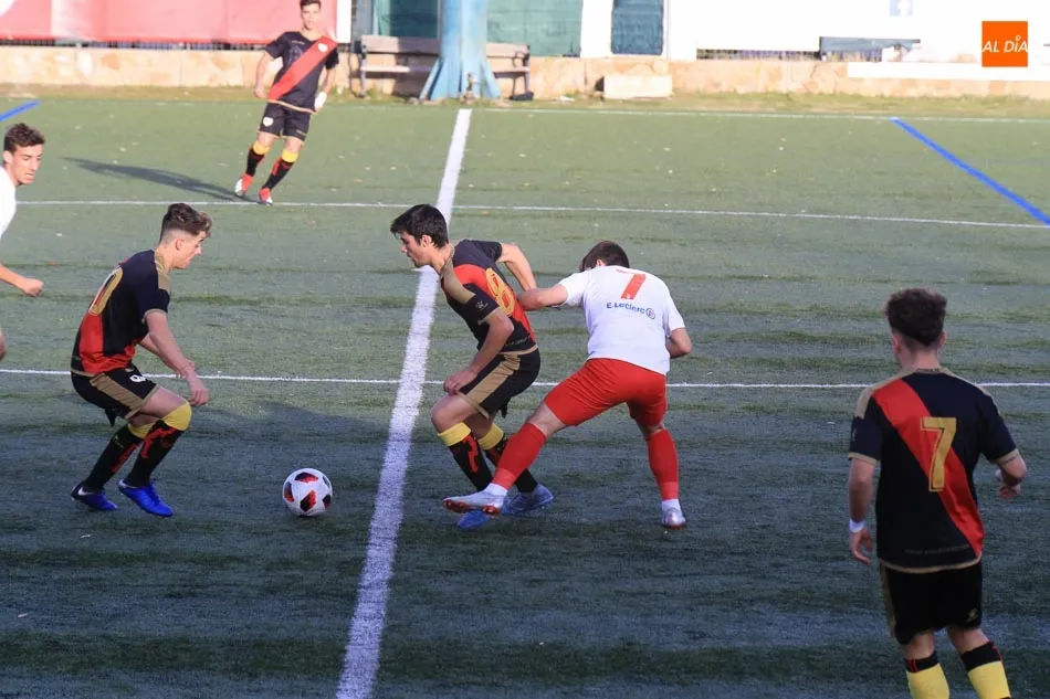 Foto 7 - El Santa Marta logra un meritorio punto ante el Rayo Vallecano (1-1)  