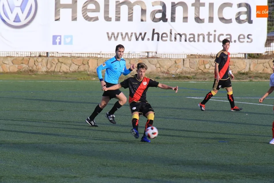 Foto 5 - El Santa Marta logra un meritorio punto ante el Rayo Vallecano (1-1)  