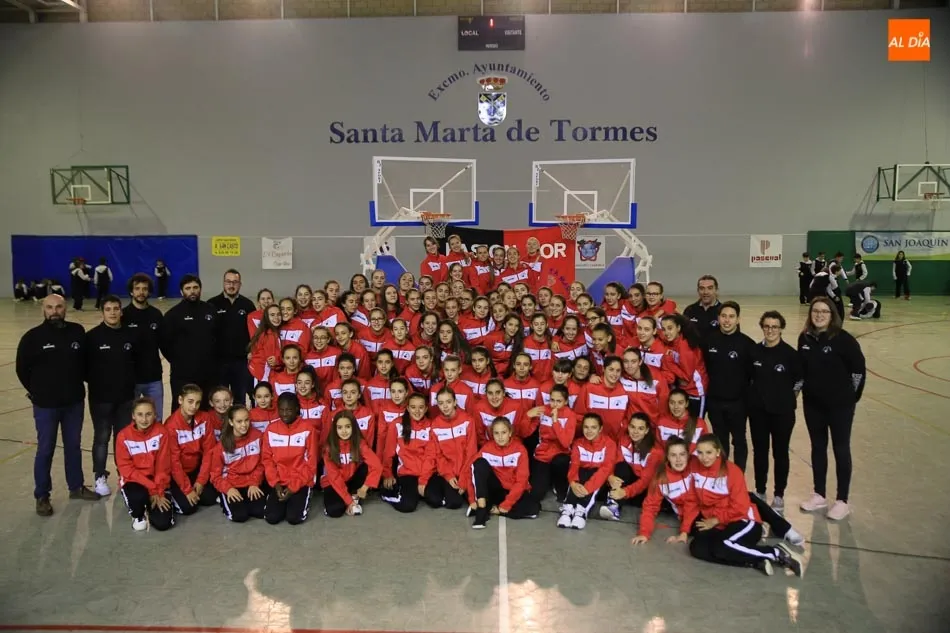 Foto 5 - El Club de Baloncesto de Santa Marta da a conocer los equipos de su cantera