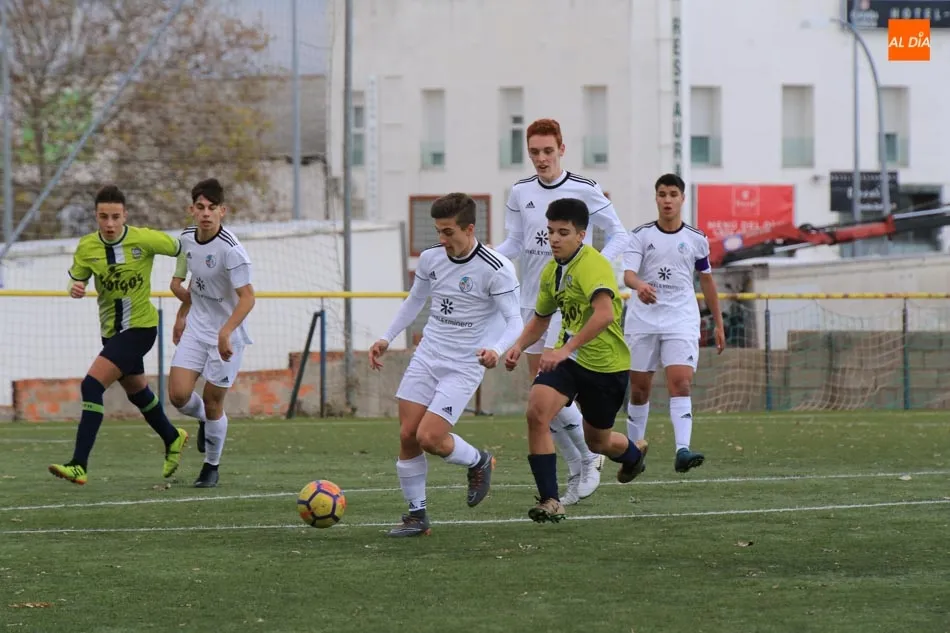 Foto 5 - Resultados, clasificaciones e im&aacute;genes de los equipos salmantinos en las categor&iacute;as regionales