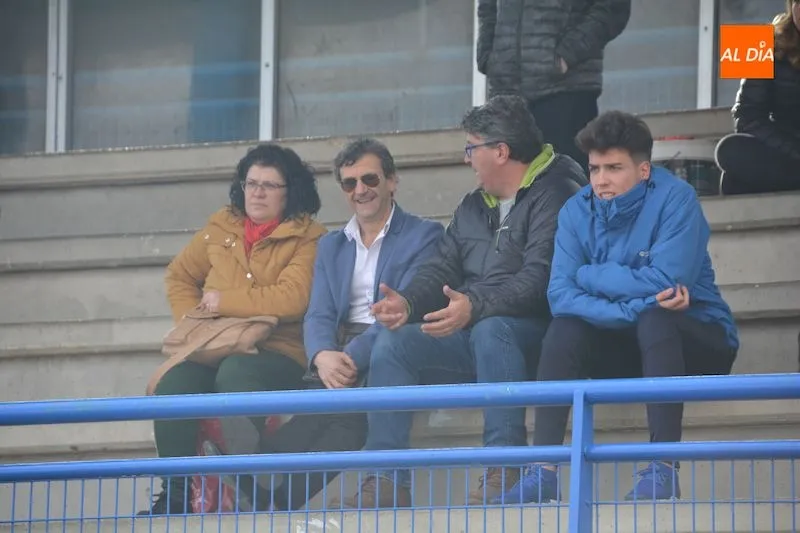 Foto 10 - Resultados, clasificaciones e im&aacute;genes del f&uacute;tbol base provincial