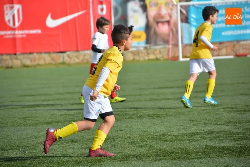 Foto 8 - Resultados, clasificaciones e im&aacute;genes del f&uacute;tbol base provincial