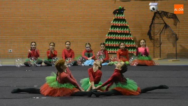 El Club Deportivo Salmantino de Gimnasía Rítmica organiza una gala de Navidad por todo lo alto