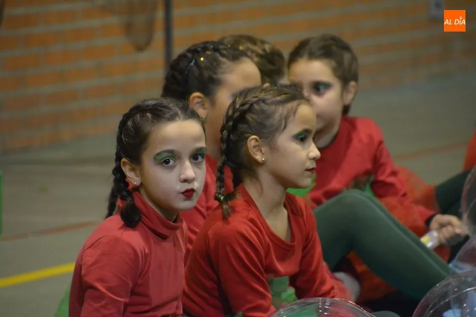 Foto 9 - El Club Deportivo Salmantino de Gimnas&iacute;a R&iacute;tmica organiza una gala de Navidad por todo lo alto