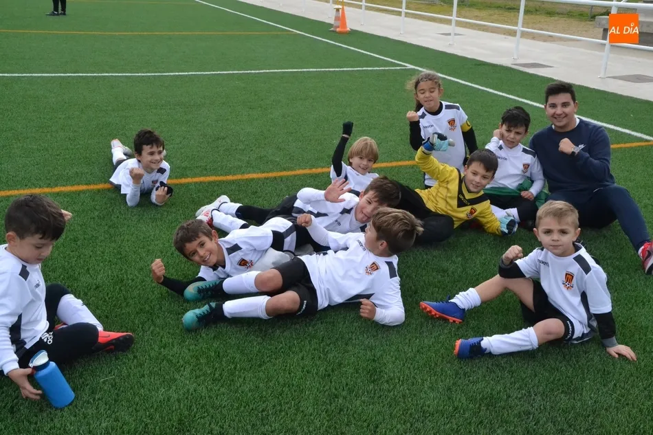 Foto 3 - [M 15|16 DIC] El Infantil del Ciudad Rodrigo logra su primera victoria de la temporada  