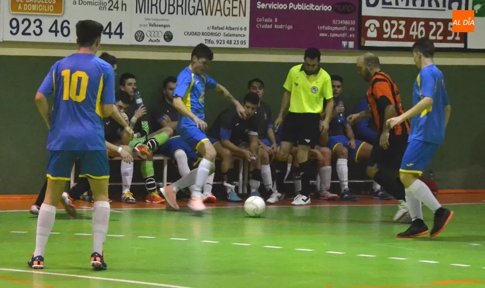 Foto 5 - Borrachera de goles del III Senior ante el Laguna para tomarse la revancha antes del gran par&oacute;n  
