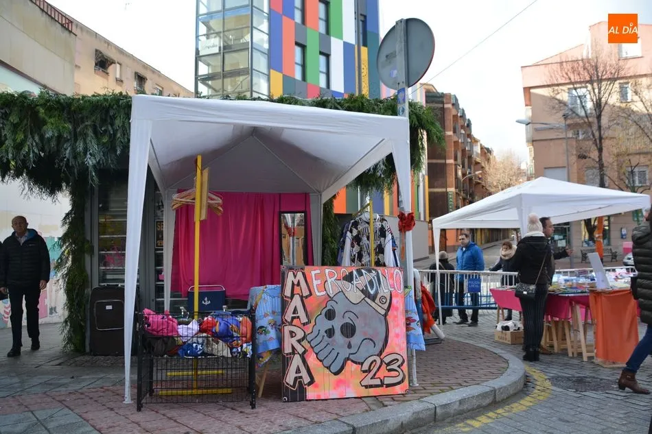 Foto 8 - Un Mercadillo Solidario Infantil alegra&nbsp;la ma&ntilde;ana del domingo en la&nbsp;Plaza del Oeste &nbsp;&nbsp;  