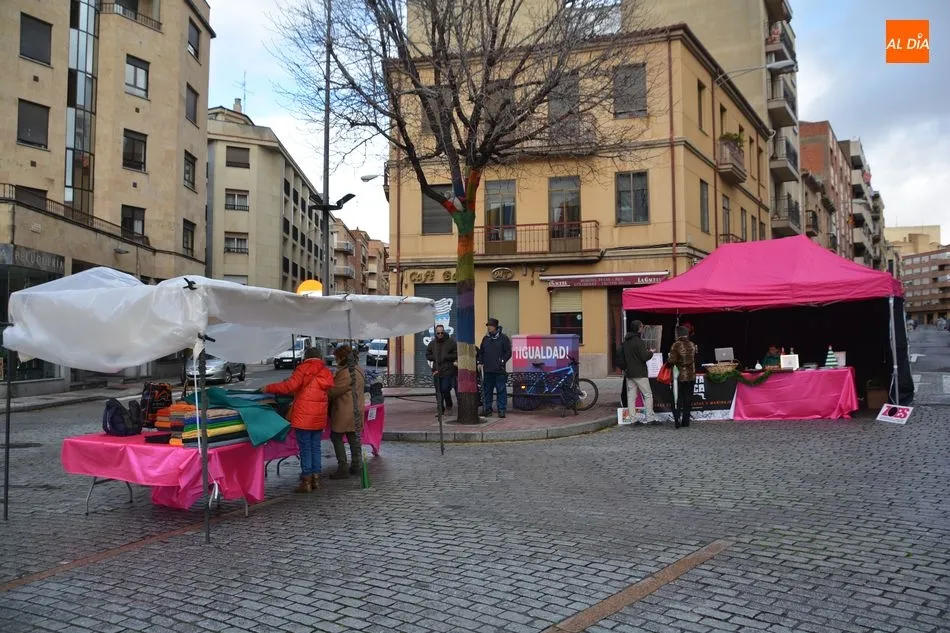 Foto 6 - Un Mercadillo Solidario Infantil alegra&nbsp;la ma&ntilde;ana del domingo en la&nbsp;Plaza del Oeste &nbsp;&nbsp;  