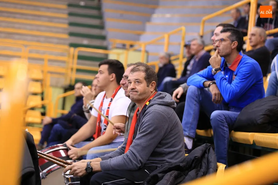 Foto 3 - La Antigua CB Tormes dobla la rodilla ante un Bodegas Rioja Vega superior (68-88)