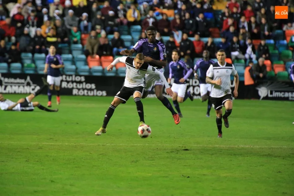 Foto 11 - Un Salamanca UDS muy rampl&oacute;n no puede pasar del empate ante el Real Valladolid &lsquo;B&rsquo; (0-0)  